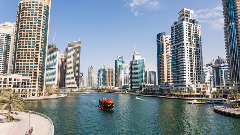 Dubai jógatábor